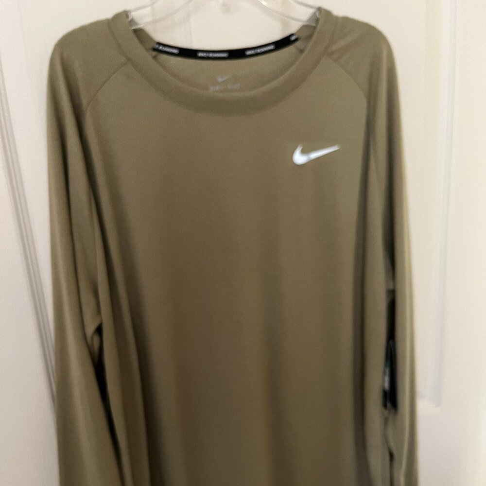 NWT Nike Breathe Running Dri Fit Tee, Olive Green, Solid Front, Mesh Back, Sz XL